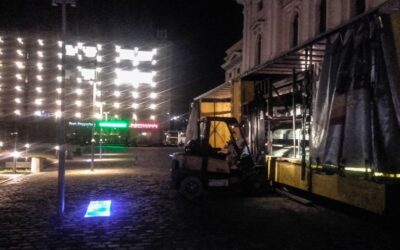 Nocna zmiana ;-) Rozładunek towaru wieczorową porą