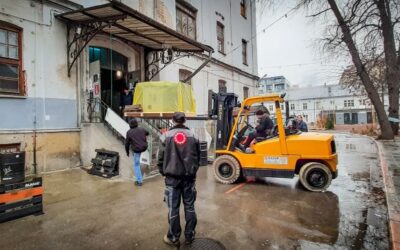 Transport maszyn po wysokich schodach