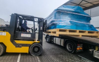 Rozładunek maszyn wózkiem widłowym Relokacje urządzeń ciężkich Kraków