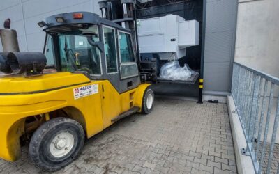 Rozładunek i załadunek towarów wózkiem widłowym Kraków TIR Relokacje maszyn i urządzeń ciężkich Ustawianie w halach